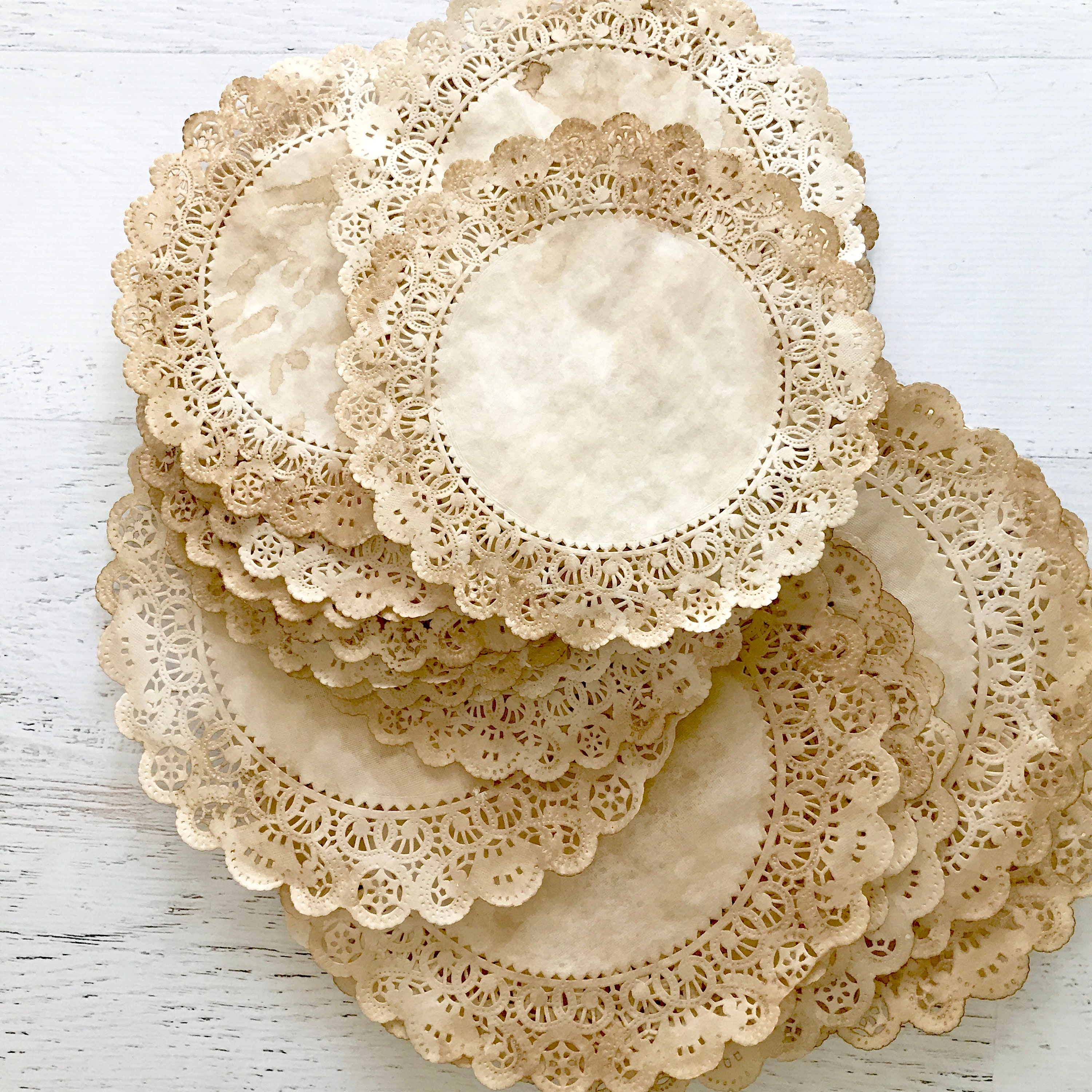 WALNUT Stained Paper Doilies 4, 6,8,10, 12, 14 Vintage Wedding Round Doilies  Wedding Invitations Hand Dyed Doilies Wholesale 