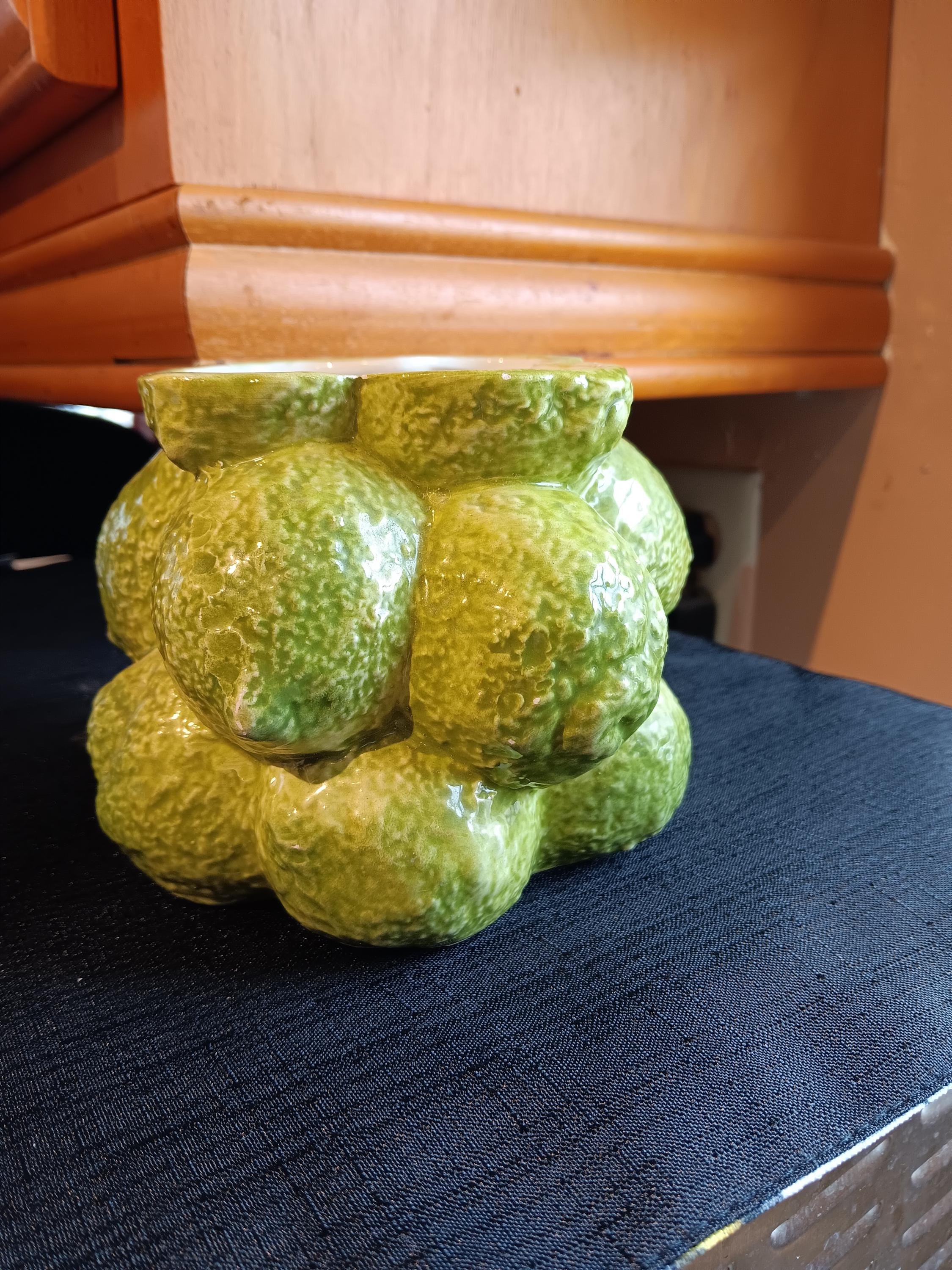 Vintage Lime utilize /flower holder