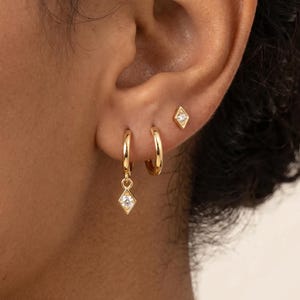 18K guldfyllda rombörsörhängen, CZ-rombörsörhängen, geometriska huggie hoop-smycken, minimalistiska örhängen, present till henne