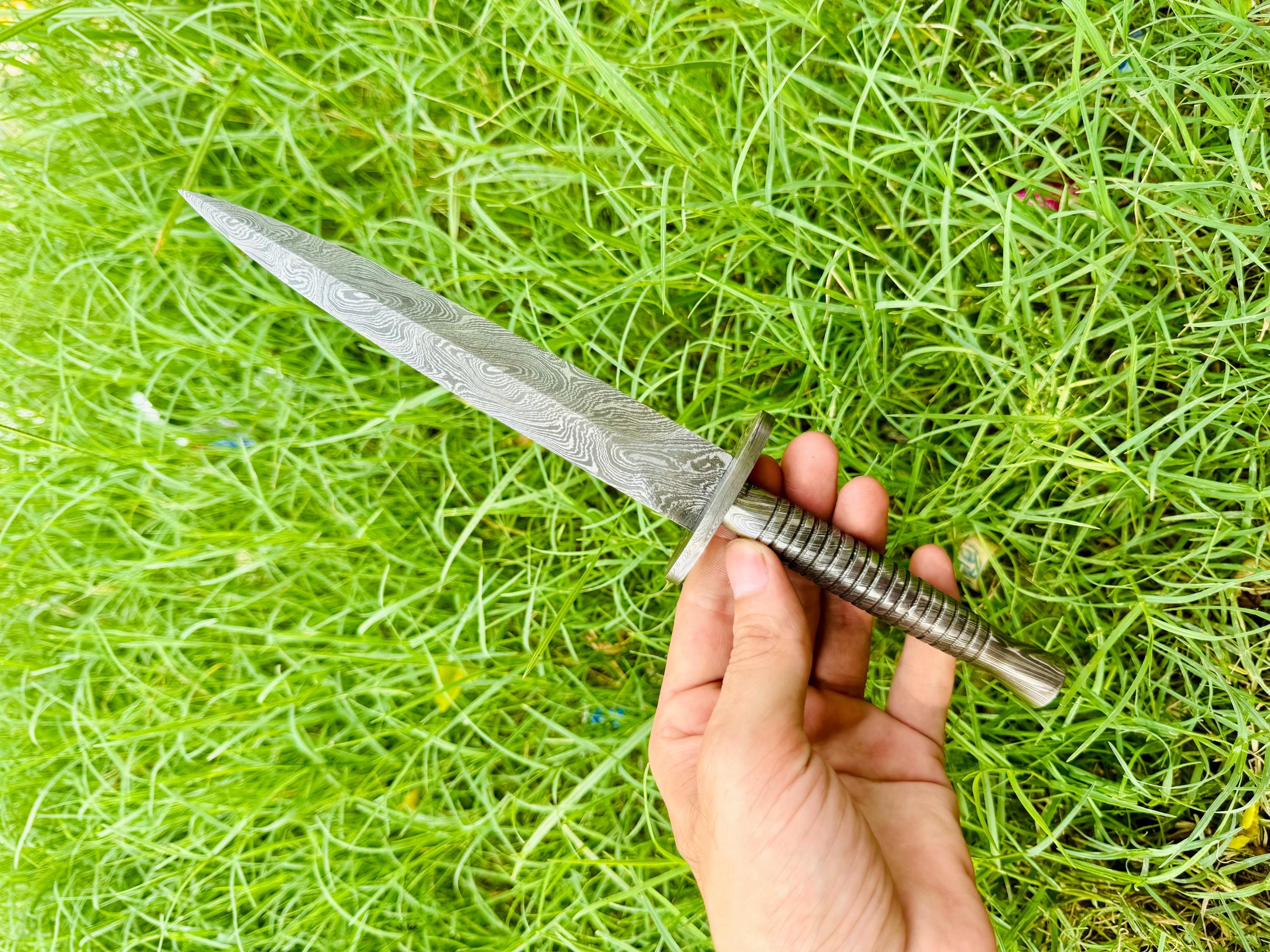 Stiletto dagger - Etsy 日本