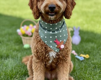 Personalisierte Hundehalstuch mit Namen aus 100% Baumwolle – 3D Oster Hundebandana mit Hase – Individuelles Halstuch für Hunde