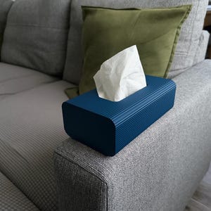 Modern Tissue Holder | Minimal Ribbed Rectangular Tissue Dispenser | Desk, Living Room & Bedroom Decor