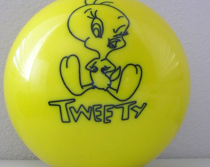 Tweety Bird Bowling Ball in ORIGINAL BOX Brunswick Looney Tunes Ball