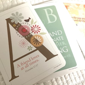 Cartes chrétiennes ABC avec versets de la Bible et oeuvres d'art Décoration de chambre d'enfant Cadeau de baby shower pour chambre d'enfant chrétienne