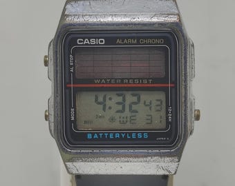 カシオ AL-180 ヴィンテージ 電池不要腕時計。ヴィンテージ レトロ