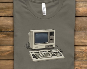 Retro Computer Tee Vintage Tech Shirt, Classic 1980s Desktop Graphic (Casual Wear, Nostalgic Design, Geek Gift)