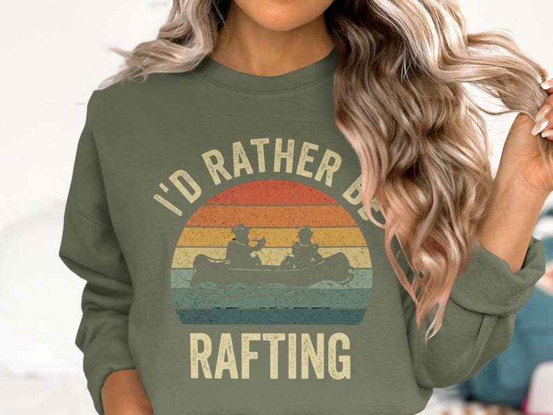 I'd Rather Be Rafting T-Shirt: Retro Sunset Design, Vintage Distressed Look | Cotton Blend, Unisex Fit | Outdoor Adventure Wear immagine 3