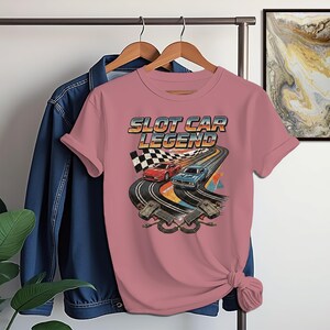 Camiseta de carreras vintage, camiseta de leyenda de coches de slot con diseño retro. imagen 3