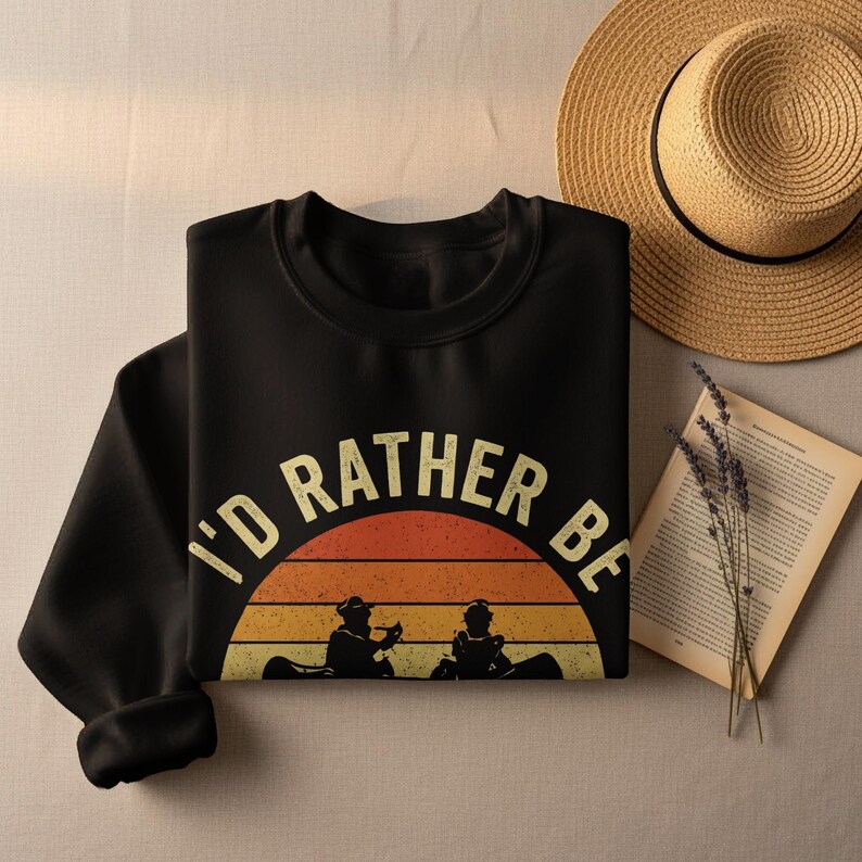 I'd Rather Be Rafting T-Shirt: Retro Sunset Design, Vintage Distressed Look | Cotton Blend, Unisex Fit | Outdoor Adventure Wear immagine 14