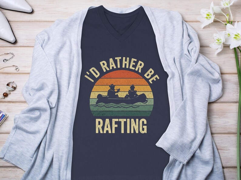 I'd Rather Be Rafting T-Shirt: Retro Sunset Design, Vintage Distressed Look | Cotton Blend, Unisex Fit | Outdoor Adventure Wear immagine 9