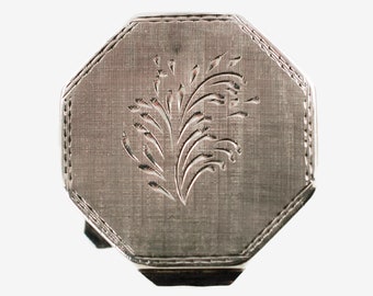 Vintage Italian 800 Silver Octagonal Pill Box with Engraved Foliate Decoration Gioielleria Pontecorvo