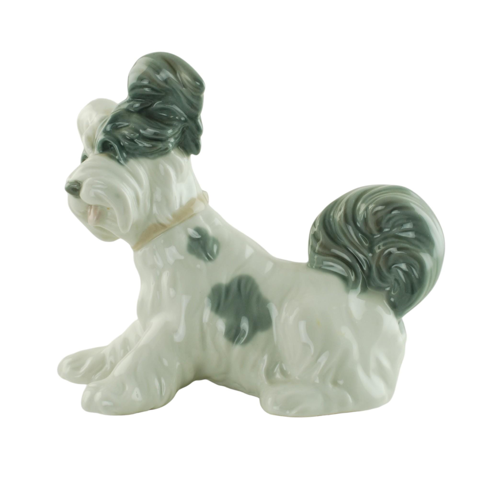 ヴィンテージ リヤドロ 磁器製 犬フィギュア「スカイ テリア