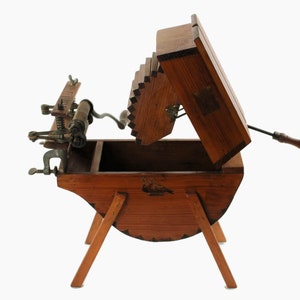Rare Antique Miniature Wooden Washing Machine, Salesman Sample, Horse Shoe Brand Relief Wringer, Primitive Wooden Washing Machine image 2
