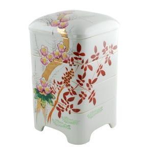 Vintage Japanese Porcelain Stacking Danju Jubako Hand Painted 4 Tiered Nesting Container Artist Signed with Shogetsu Seal 松月 3 Friends Motif