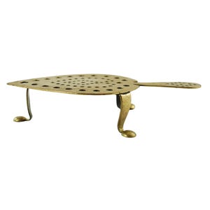 Vintage Brass Trivet Stand with Cabriole Legs and Rounded Feet image 6