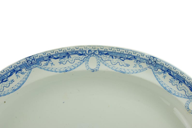 Large Antique Wedgwood Pearlware Robert Adam Neoclassical Style 16.5" Oval Platter Peace Doves and Crossed Flaming Torch and Quiver Motif image 3