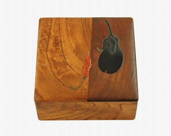 Vintage Japanese Kiji Makie Wood Box by Takai Tairei, Lacquer Decor Featuring Eggplant and Chili Motif