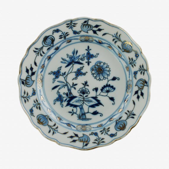 Antique Meissen Porcelain Gilded Blue Onion Scalloped Edge