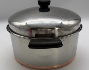 Olla antigua Revere Ware de 6 cuartos con tapa abovedada, fabricada bajo la patente 23639209, anterior a '68.