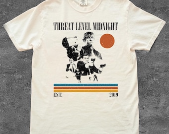 Camiseta Comfort Colors Threat Level Midnight, camiseta vintage de filme