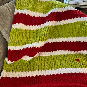Hand-Knit Grinch Blanket | Chunky Chenille Christmas Throw