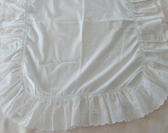 Eyelet pillowcase | Etsy Vintage Eyelet Ruffled Pillow Case Set