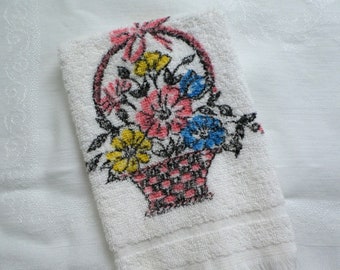 Cannon Flower Basket Hand Towel, Vintage Towel, Terry Cloth Cotton, Pink Flowers, Yellow Flowers, Blue Flowers