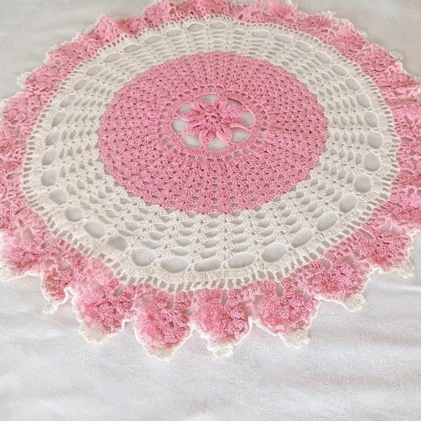 Large Pink & White Crochet Doily, 1950s Decor, Shabby Chic, Cottage Decor, Cotton Doily