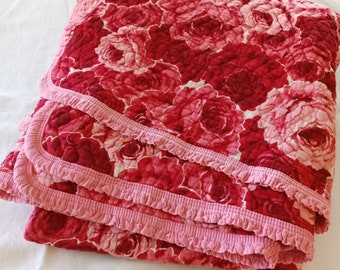 Vintage Rose Print Quilted Blanket, Red Roses, Pink Roses, Twin Bedding, Sofa Blanket, pink Ruffled Edge, All Cotton Blanket