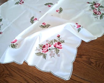 Embroidered Pink Rose Tablecloth and Napkin Set, Cream Cotton Blend, Victorian Style