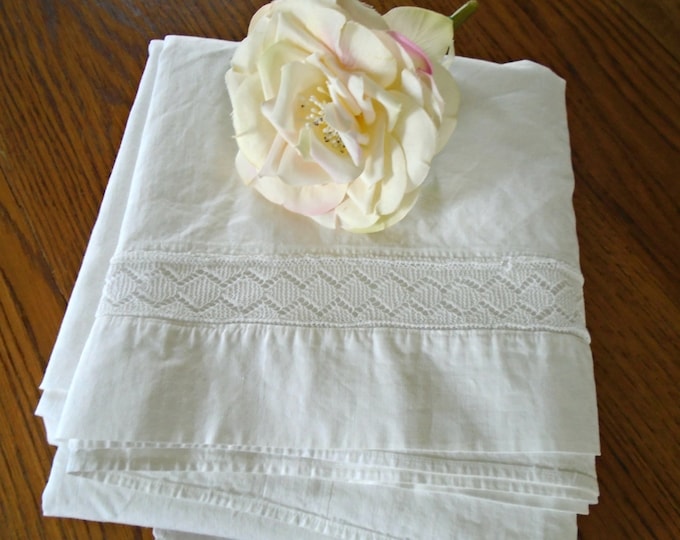 Antique Lace Edge Sheet / White Cotton Lace Bed Sheet / Vintage Lace
