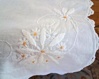 White on White Flower Embroidered Table Runner, Victorian Decor, Cottage Kitchen, English Country, Cotton, Shabby Chic Linen