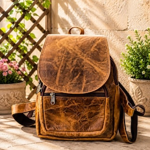 Mochila vintage de cuero desgastado color canela, bolso de viaje estilo bohemio