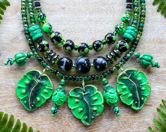 Leafy Green Statement Necklace / Chunky Botanical Necklace / Monstera Leaf Necklace / Green Plant Jewelry / Green and Black Beaded Jewelry