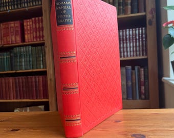 Manuale di fotografia di Odham del 1961 / Guida alla fotografia vintage / Copertina rigida decorativa rossa / Libro per camera oscura per fotografi amatoriali