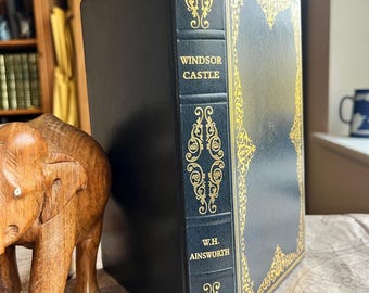 El Castillo de Windsor de W.H. Ainsworth – Edición Azul Oscuro Dorado de Heron Books