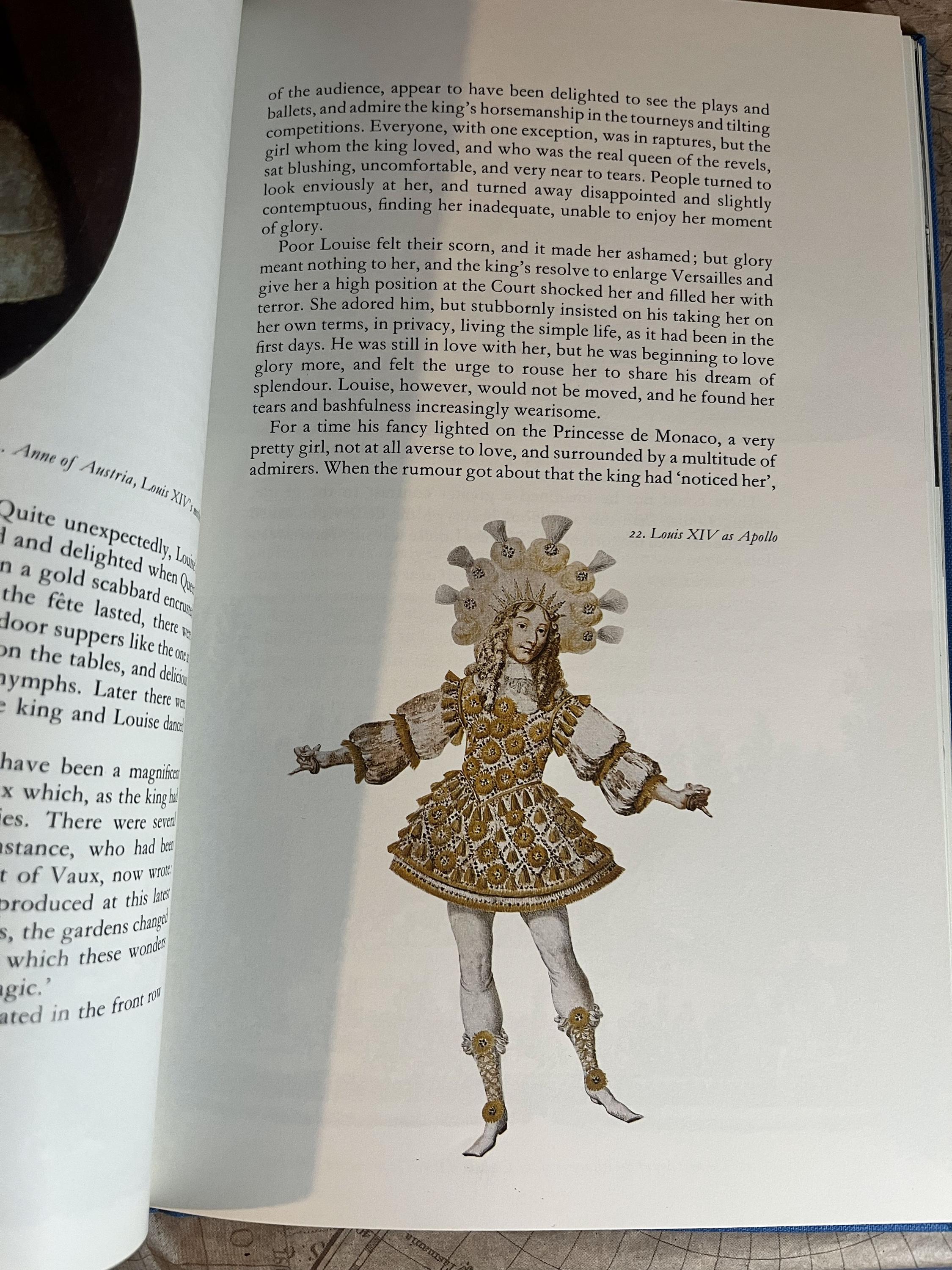 The Sun King and His Loves – Lucy Norton – the Folio Society (1982