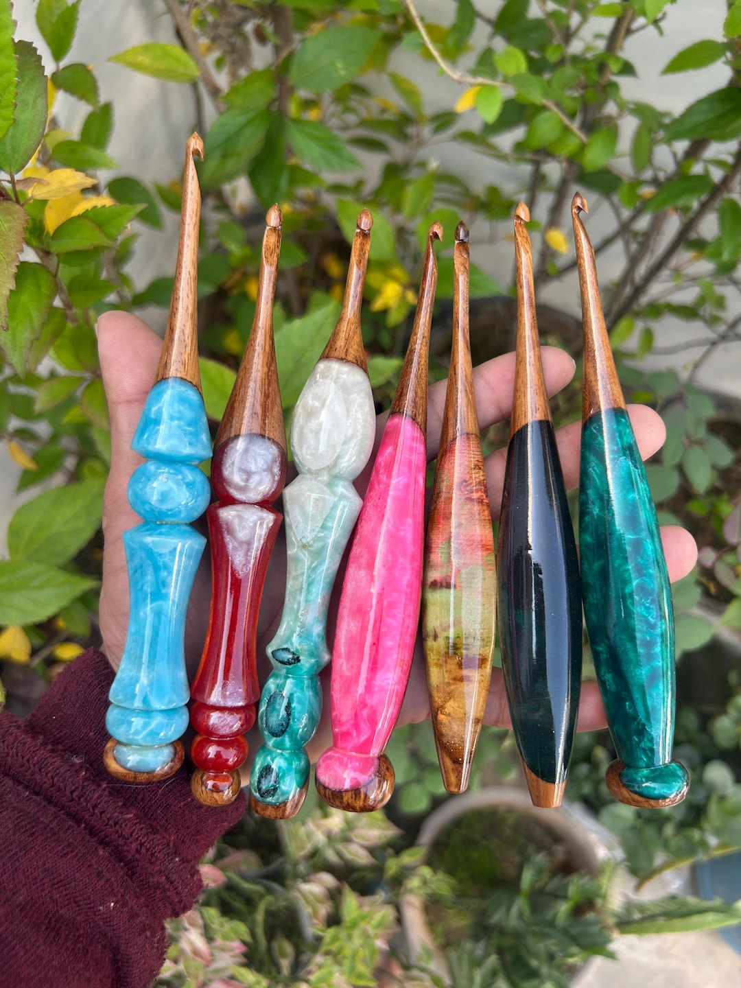 Handcrafted Rosewood Crochet Hook Set: Ergonomic Wooden Resin Hooks ...