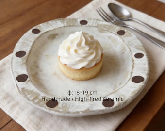 Handmade Wabi Sabi Ceramic Plate, Rustic High-Fired Pottery Dish (18-19cm)