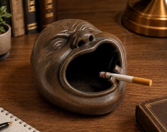 Ceramic Smile Face Ashtray – Sculptural Ceramic Ash Tray, Funny Desk Decor