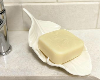 Leaf Ceramic Soap Dish|Drainage Soap Holder|White or Blush Pink Bathroom Accessory