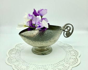 Hammered Pewter Gravy Boat - Vintage Gravy Boat - Gataloff Pewter