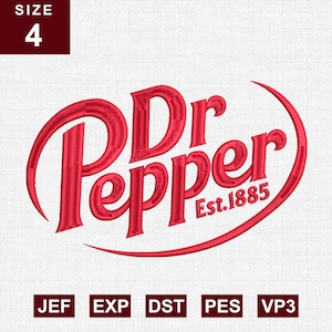 Pode incluir: Logotipo Dr Pepper bordado em vermelho com o texto "Est. 1885" dentro de um oval. O número "4" está numa caixa castanha escura no canto superior esquerdo. Abaixo do logótipo estão as letras JEF, EXP, DST, PES e VP3.
