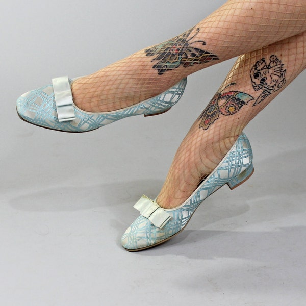 1960s Vintage Shoes...CARRY ON Sky Blue Brocade House Slippers Flats by Daniel Green Size 7.5