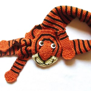 Tiger Scarf - KNITTING PATTERN - pdf file by automatic download