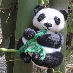 Panda Tea Cosy and Toy - KNITTING PATTERN - pdf file by automatic download