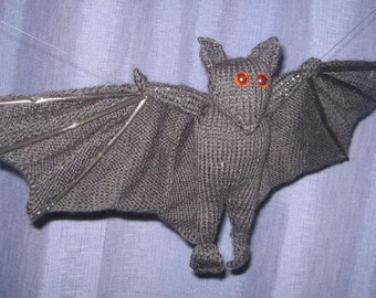 Toy Bat - KNITTING PATTERN – pdf file by automatic download.