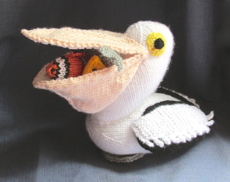Toy Pelican KNITTING PATTERN pdf file by automatic download image 1