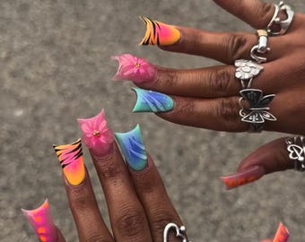 Bunte Entennägel | Y2K Drücken Sie auf die Nägel | Sonnenuntergang Flare Nägel | Schmetterling Blumen Ente Nägel | Neon Handgemachte Statement Nägel