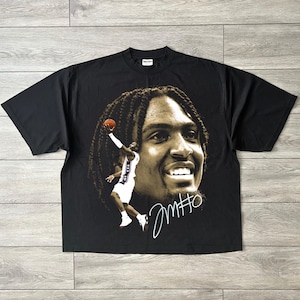 Diseño PNG de Tyrese Maxey Bigface, diseño para camisetas, diseño de baloncesto, ideal para transferencia DTG o DTF, semitonos (descarga digital).